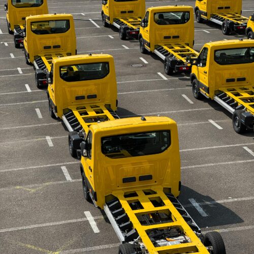 Commercial vehicles (trucks, buses, transport)