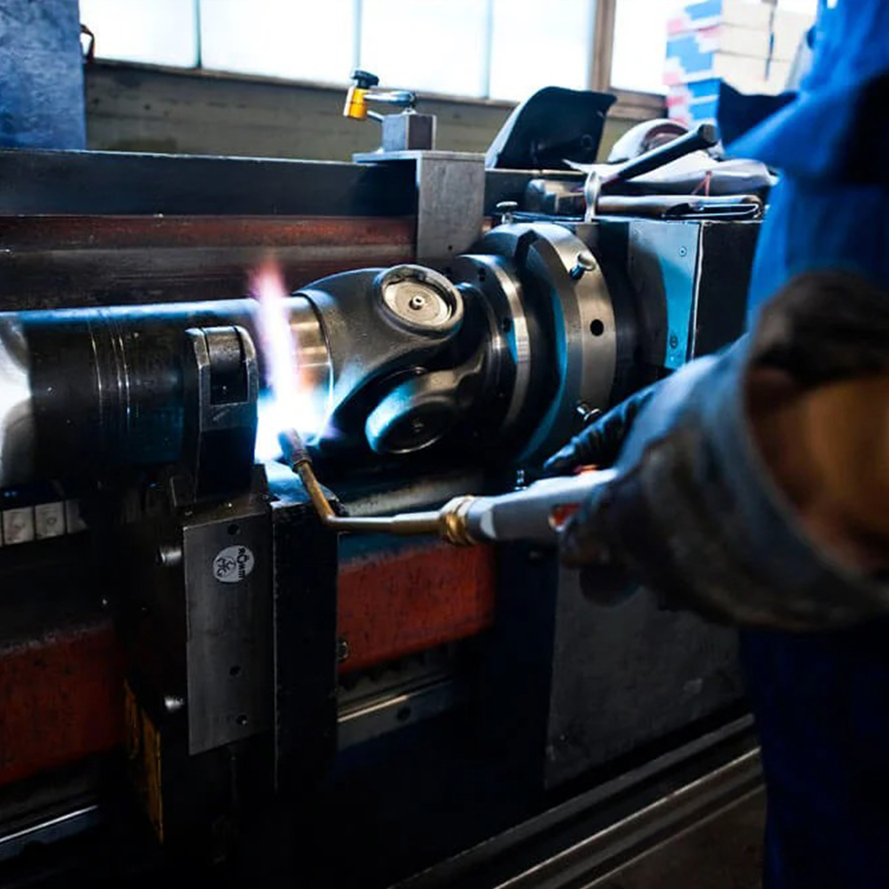 Your reliable partner for OEM drive shafts – from development to series production.